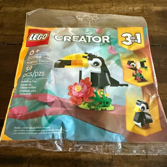 LEGO Creator Tropical Toucan NEW SEALED! 3 in 1 Set #30688 - Picture 3 of 3